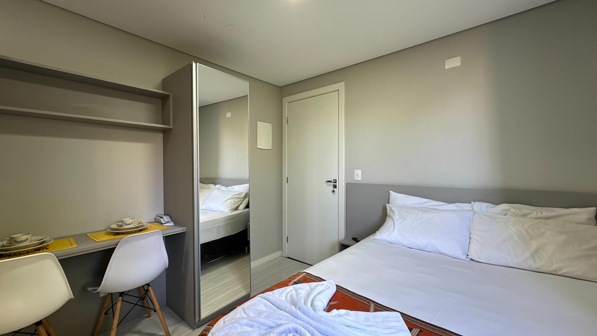 07-Studio Encantador Para Casal กูรีตีบา ภายนอก รูปภาพ